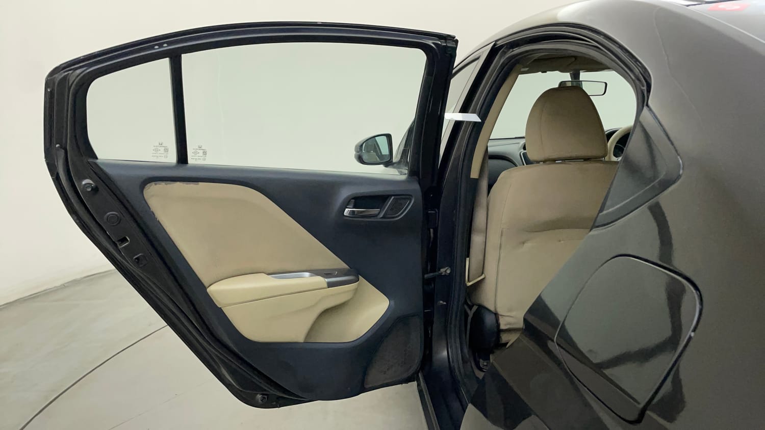 Used 2015 Honda City V Petrol Manual interior LEFT REAR DOOR OPEN VIEW