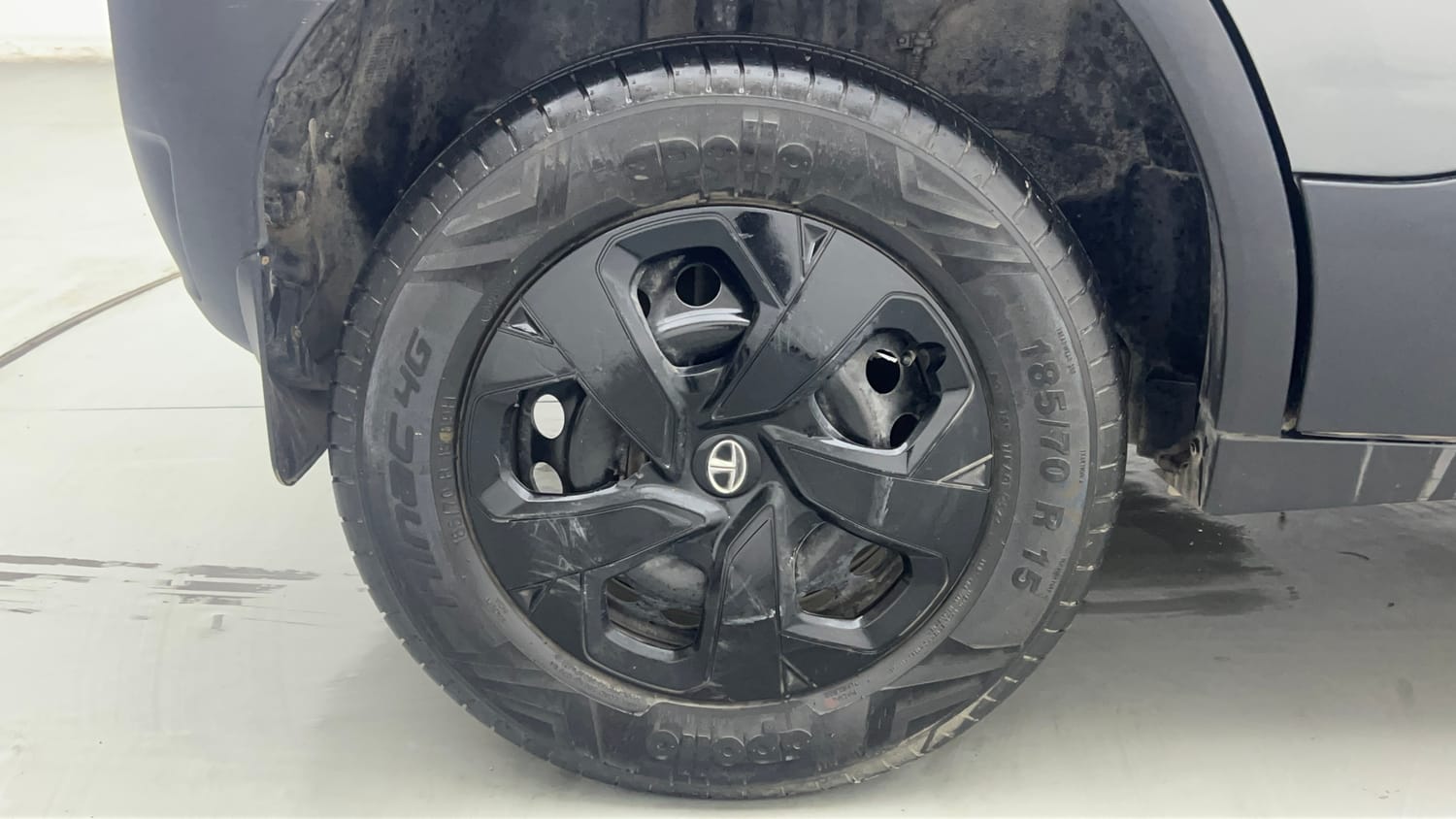 Used 2022 Tata Punch Adventure MT Petrol Manual tyres RIGHT REAR TYRE RIM VIEW
