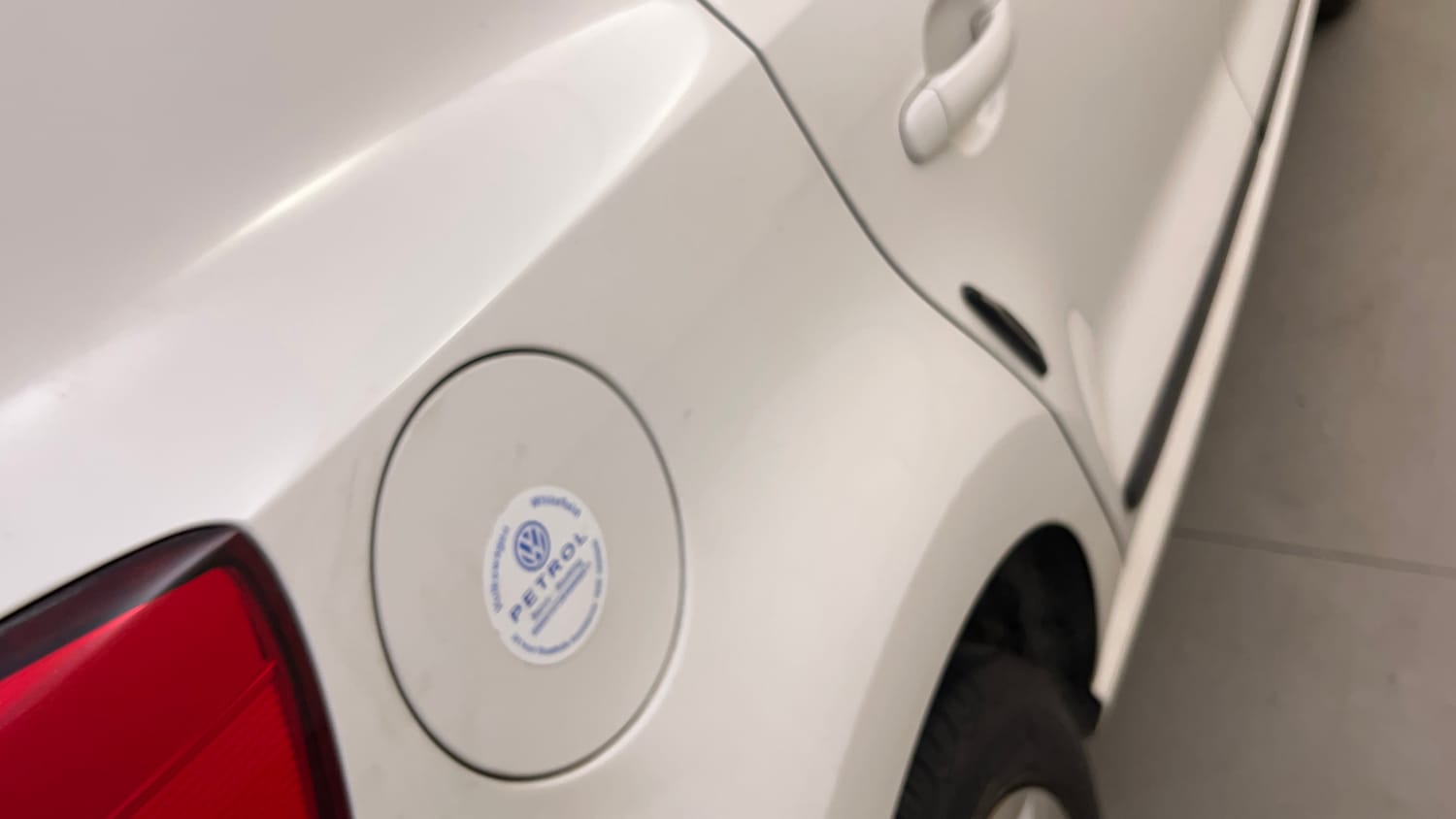 Used 2015 Volkswagen Polo Comfortline 1.2L (P) Petrol Manual dents MINOR DENT