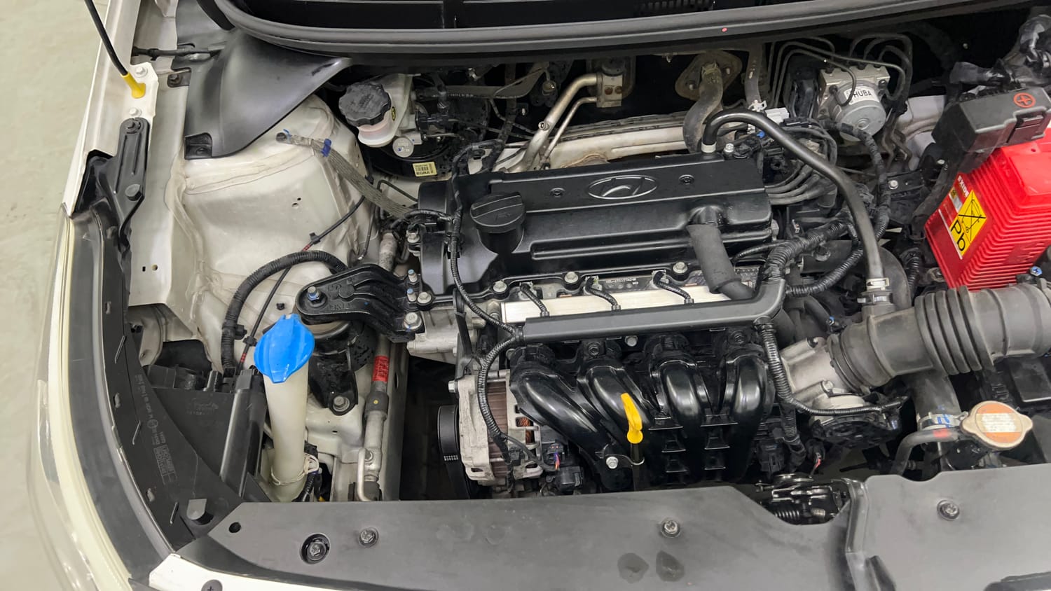 Used 2018 Hyundai Elite i20 Sportz 1.2 Petrol Manual engine ENGINE RIGHT SIDE VIEW