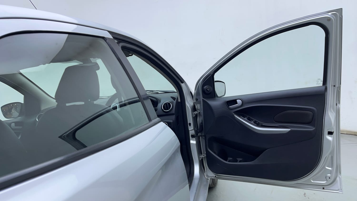 Used 2016 Ford Figo Titanium 1.2 Ti-VCT Petrol Manual interior RIGHT FRONT DOOR OPEN VIEW