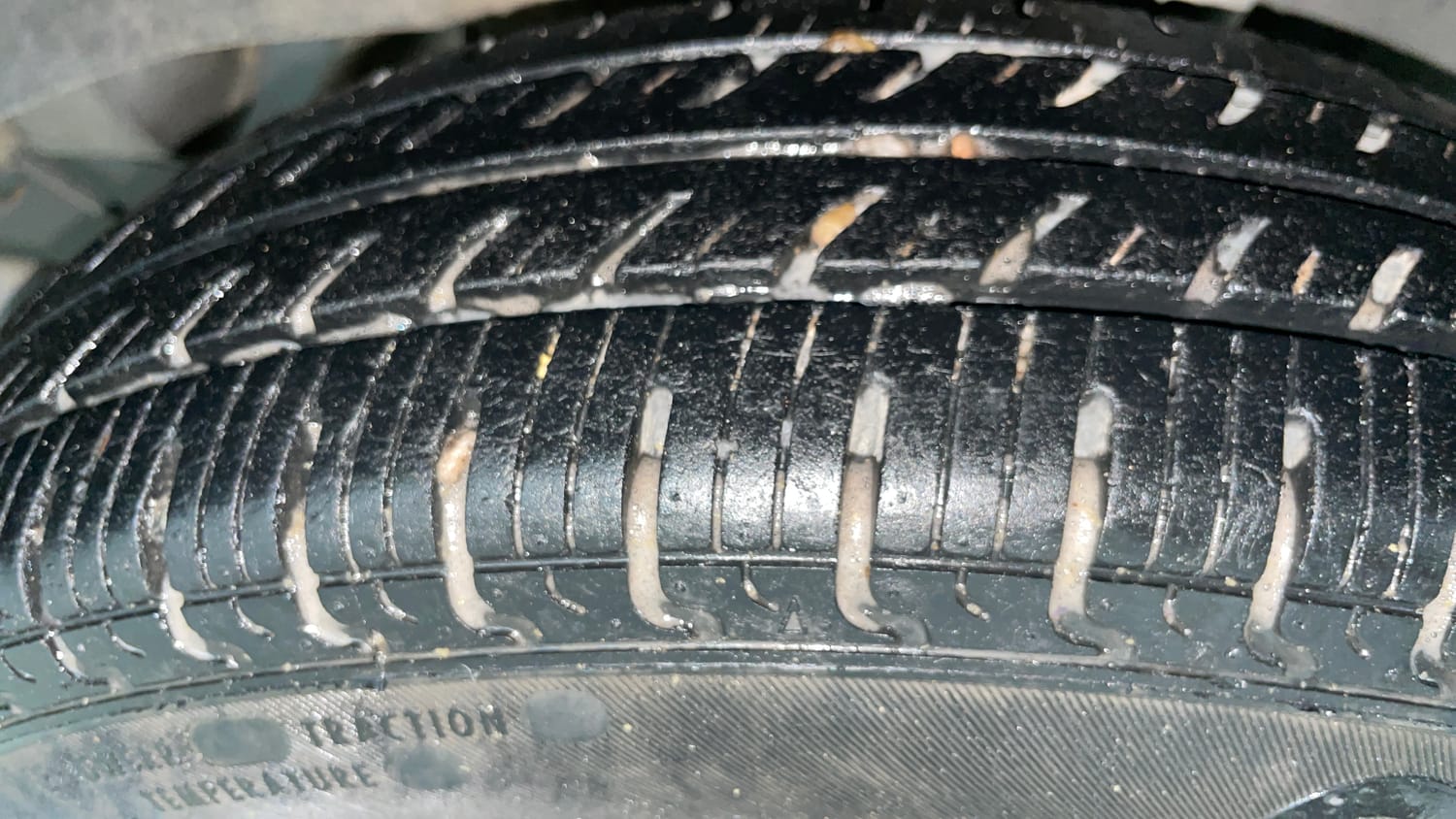 Used 2018 Renault Kwid 1.0 RXT Petrol Manual tyres LEFT REAR TYRE TREAD VIEW