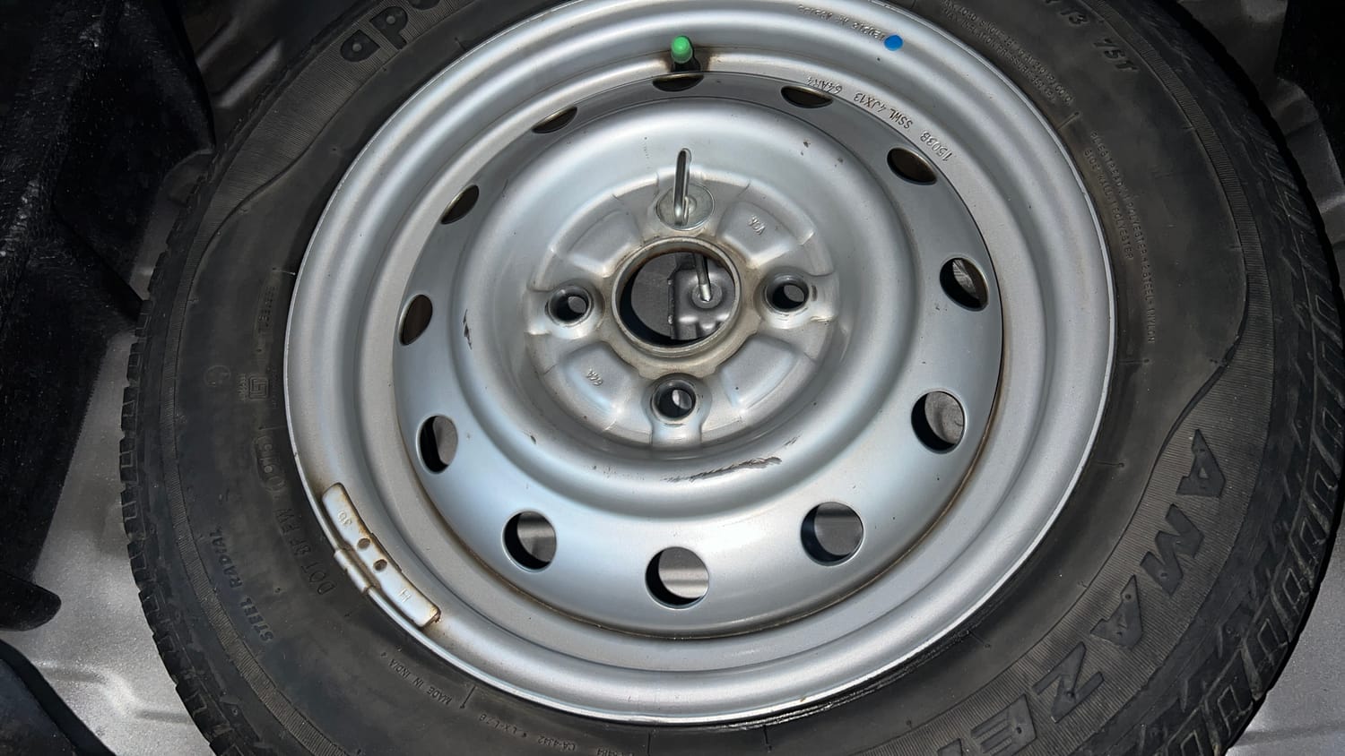 Used 2015 Maruti Suzuki Wagon R LXI Petrol Manual tyres SPARE TYRE VIEW