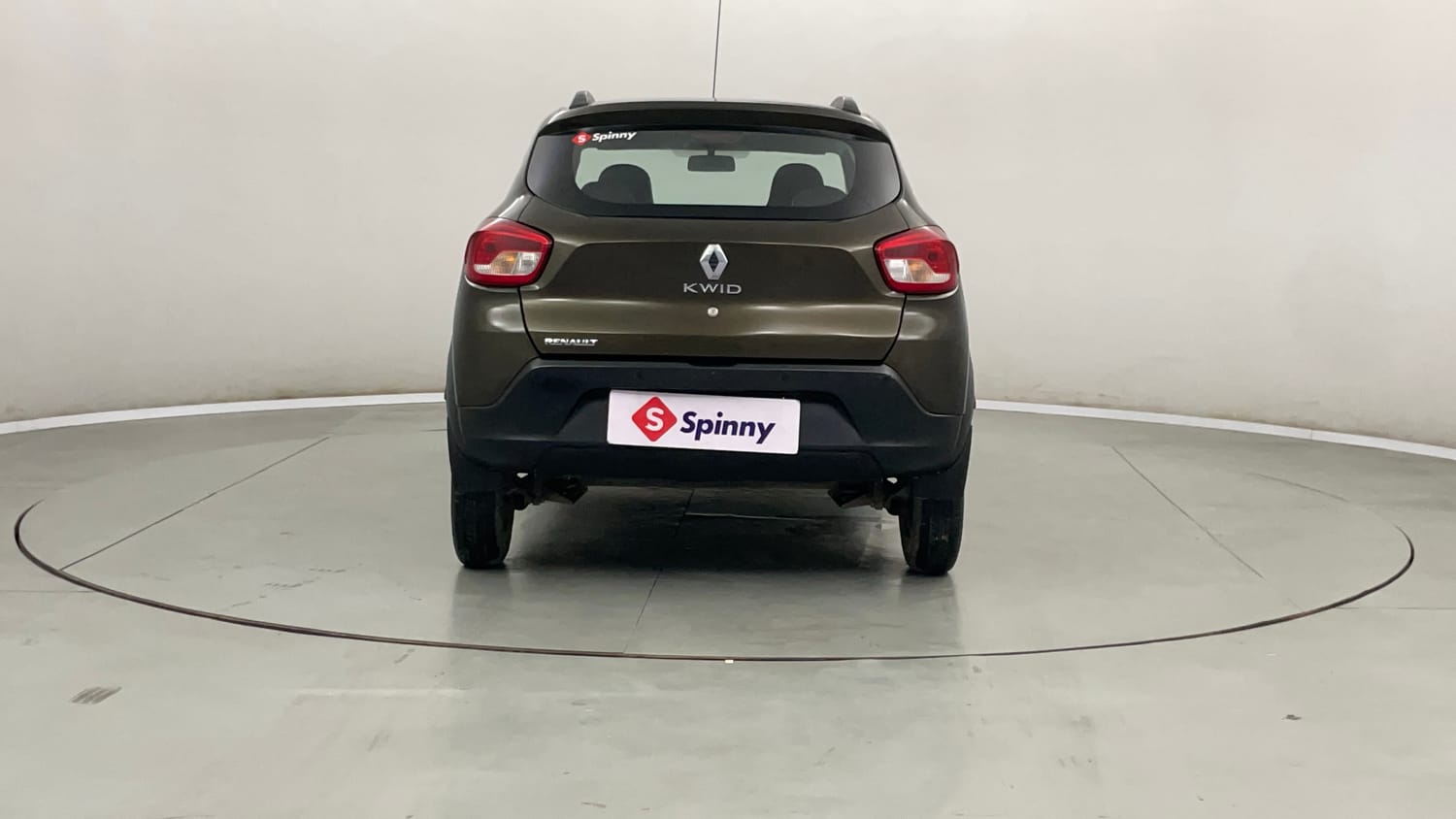 Used 2018 Renault Kwid 1.0 RXT Petrol Manual exterior BACK VIEW