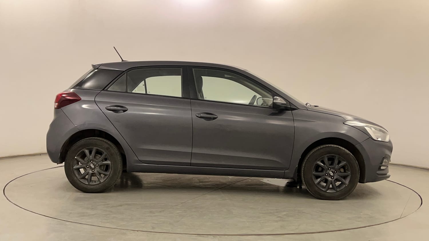 Used 2019 Hyundai Elite i20 Sportz Plus 1.2 Petrol Manual exterior RIGHT SIDE VIEW