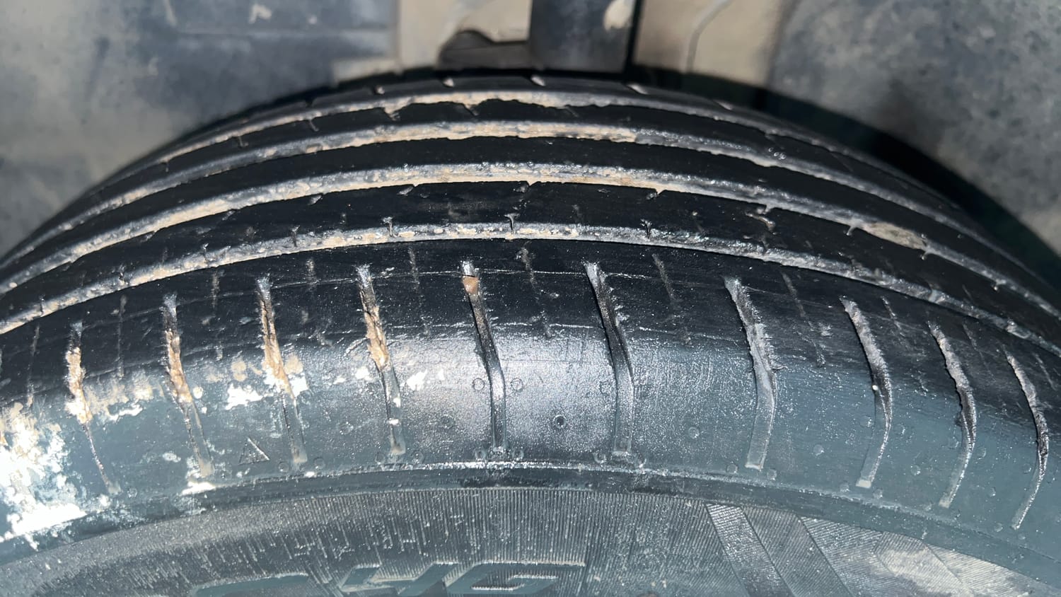 Used 2022 Tata Punch Adventure MT Petrol Manual tyres LEFT FRONT TYRE TREAD VIEW