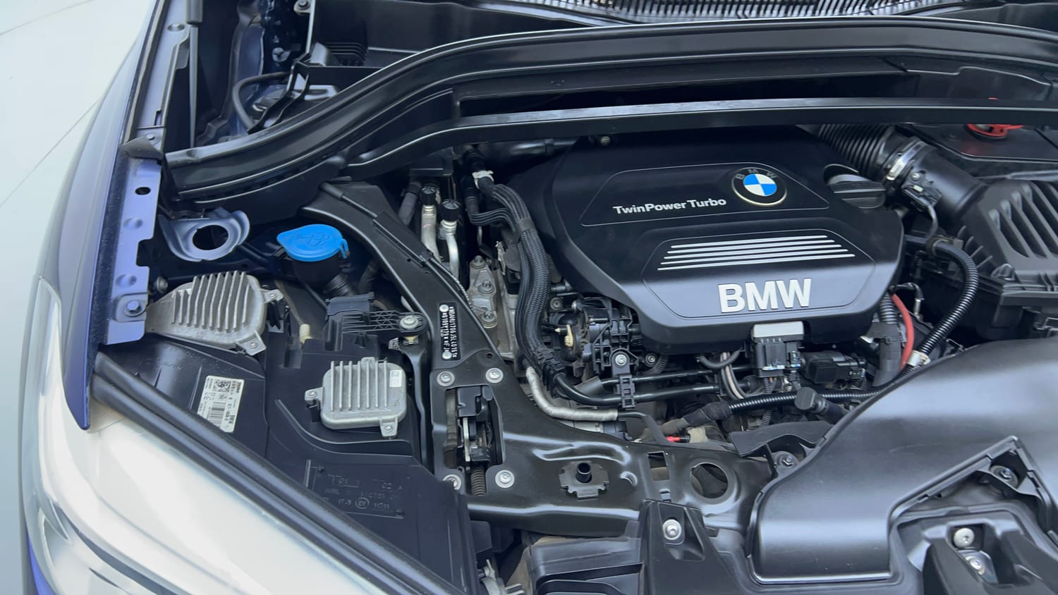 Used 2018 BMW X1 sDrive20d Expedition Diesel Automatic engine ENGINE RIGHT SIDE VIEW