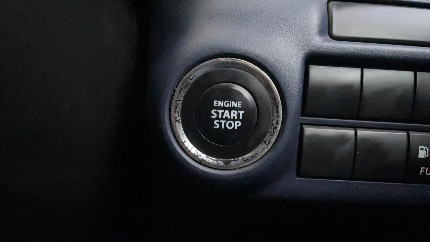 Used 2023 Maruti Suzuki Baleno Zeta MT CNG Cng Manual top_features Keyless start