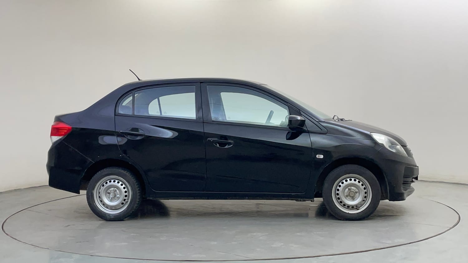 Used 2014 Honda Amaze 1.2 EX i-VTEC Petrol Manual exterior RIGHT SIDE VIEW