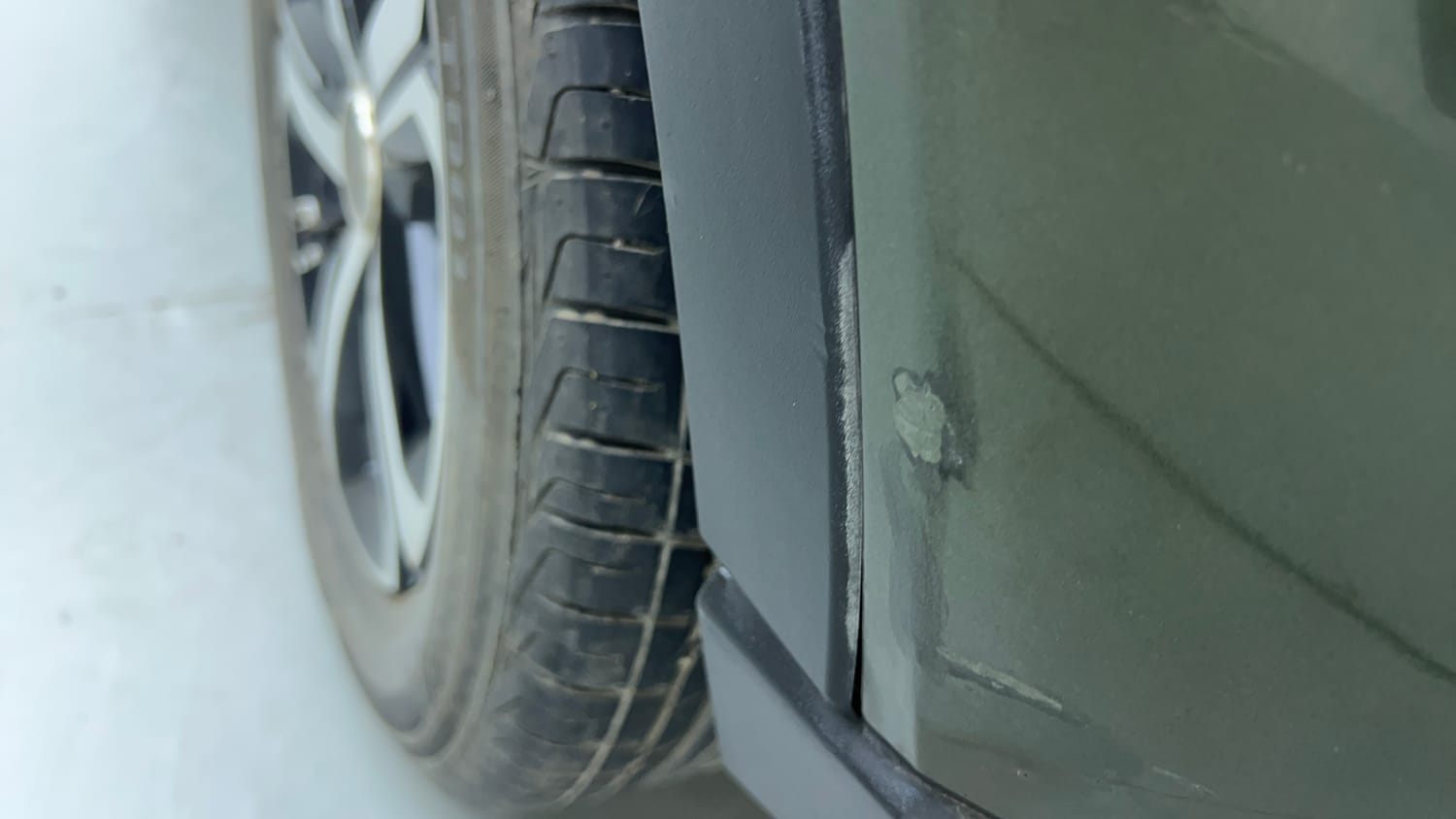 Used 2022 Tata Nexon XZA Plus Petrol Automatic dents MINOR SCRATCH