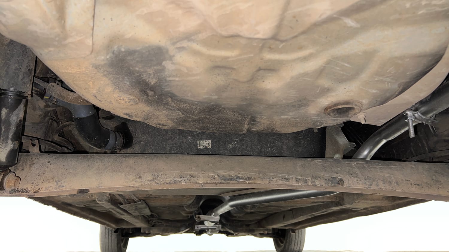 Used 2014 Hyundai i10 Sportz 1.1 iRDE2 Petrol Manual extra REAR UNDERBODY VIEW (TAKEN FROM REAR)