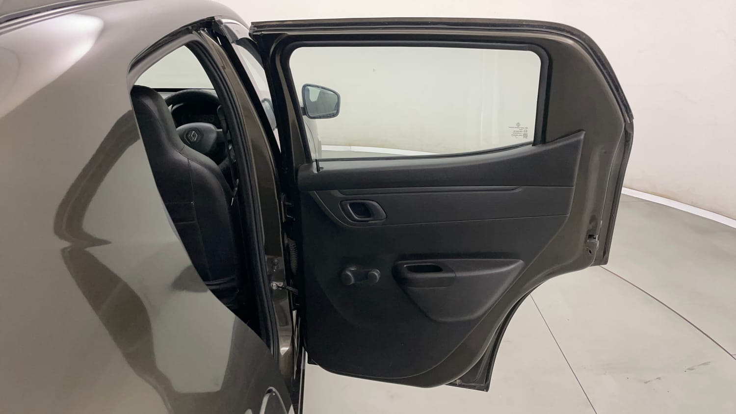 Used 2018 Renault Kwid 1.0 RXT Petrol Manual interior RIGHT REAR DOOR OPEN VIEW