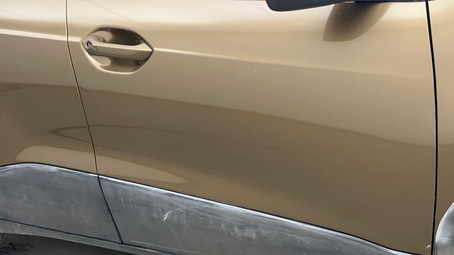 Used 2022 Tata Punch Accomplished Dazzle Pack MT Petrol Manual dents MINOR SCRATCH