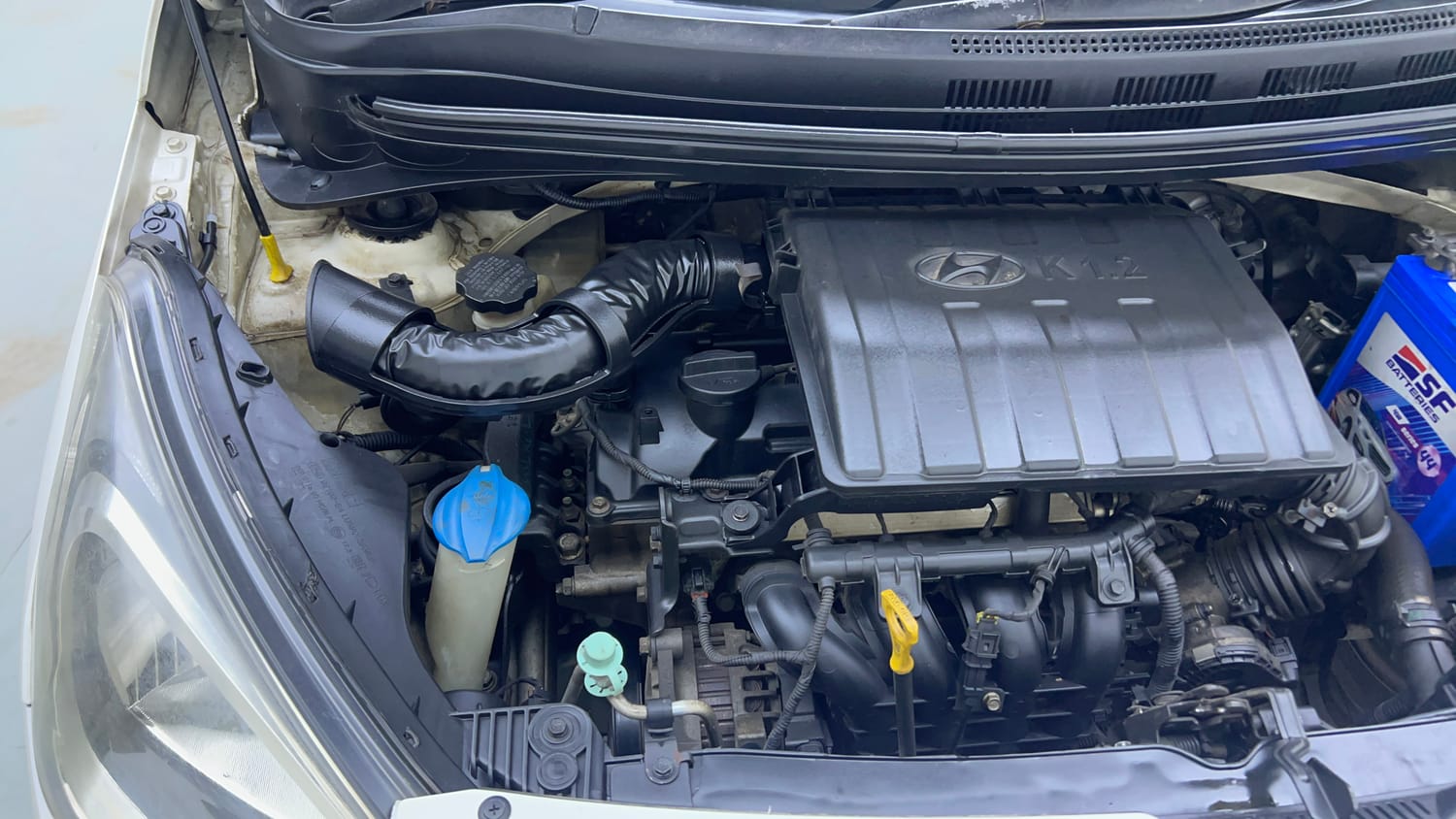 Used 2014 Hyundai Xcent S 1.2 Petrol Manual engine ENGINE RIGHT SIDE VIEW