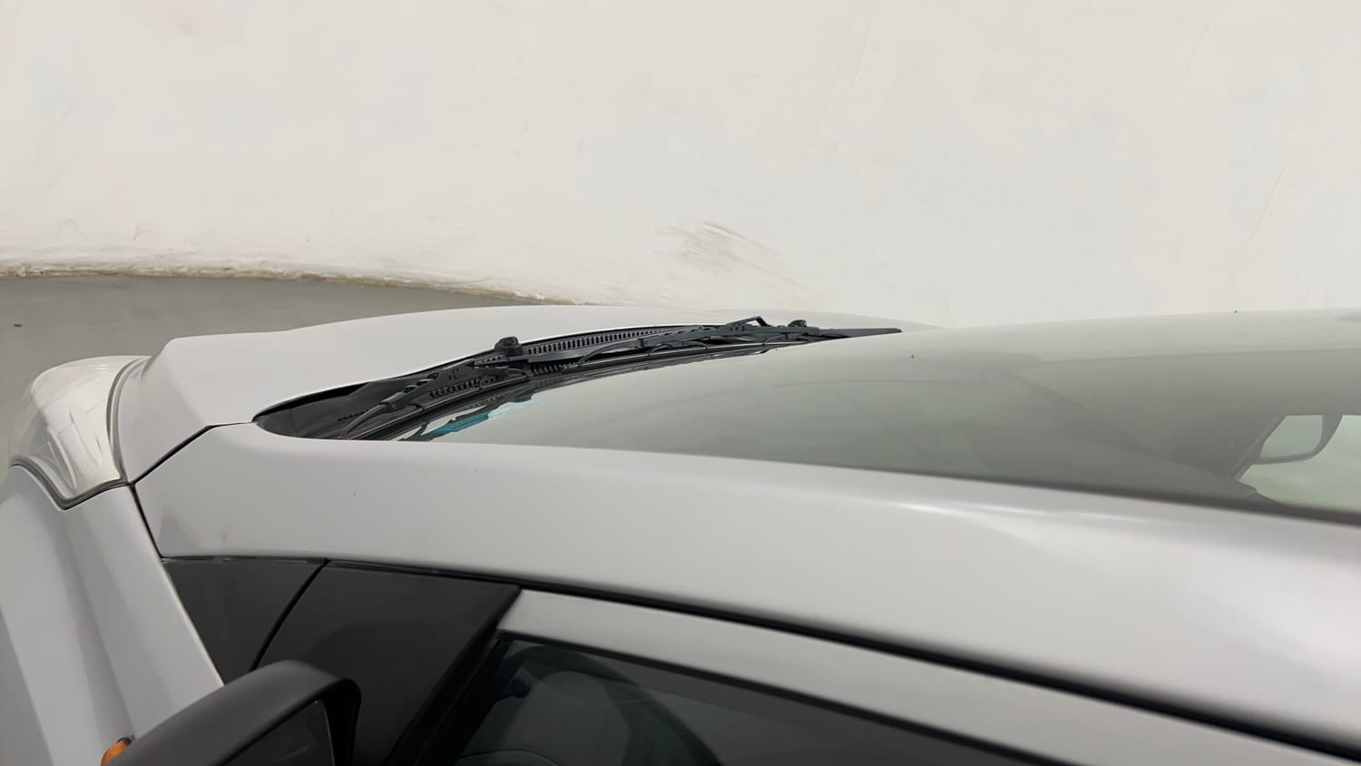 Used 2016 Hyundai Eon Magna Petrol Manual dents MINOR SCRATCH