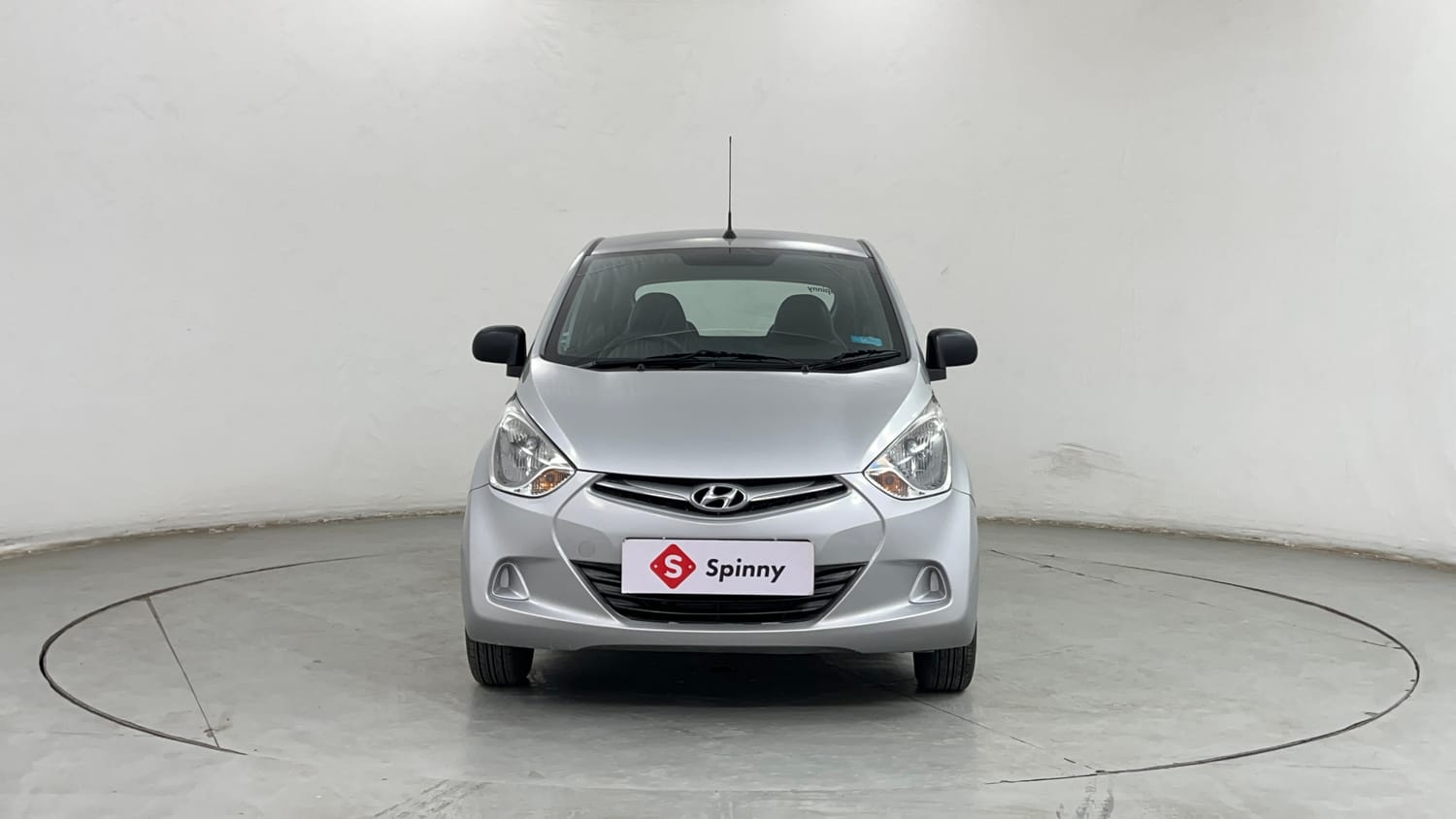 Used 2016 Hyundai Eon Magna Petrol Manual exterior FRONT VIEW