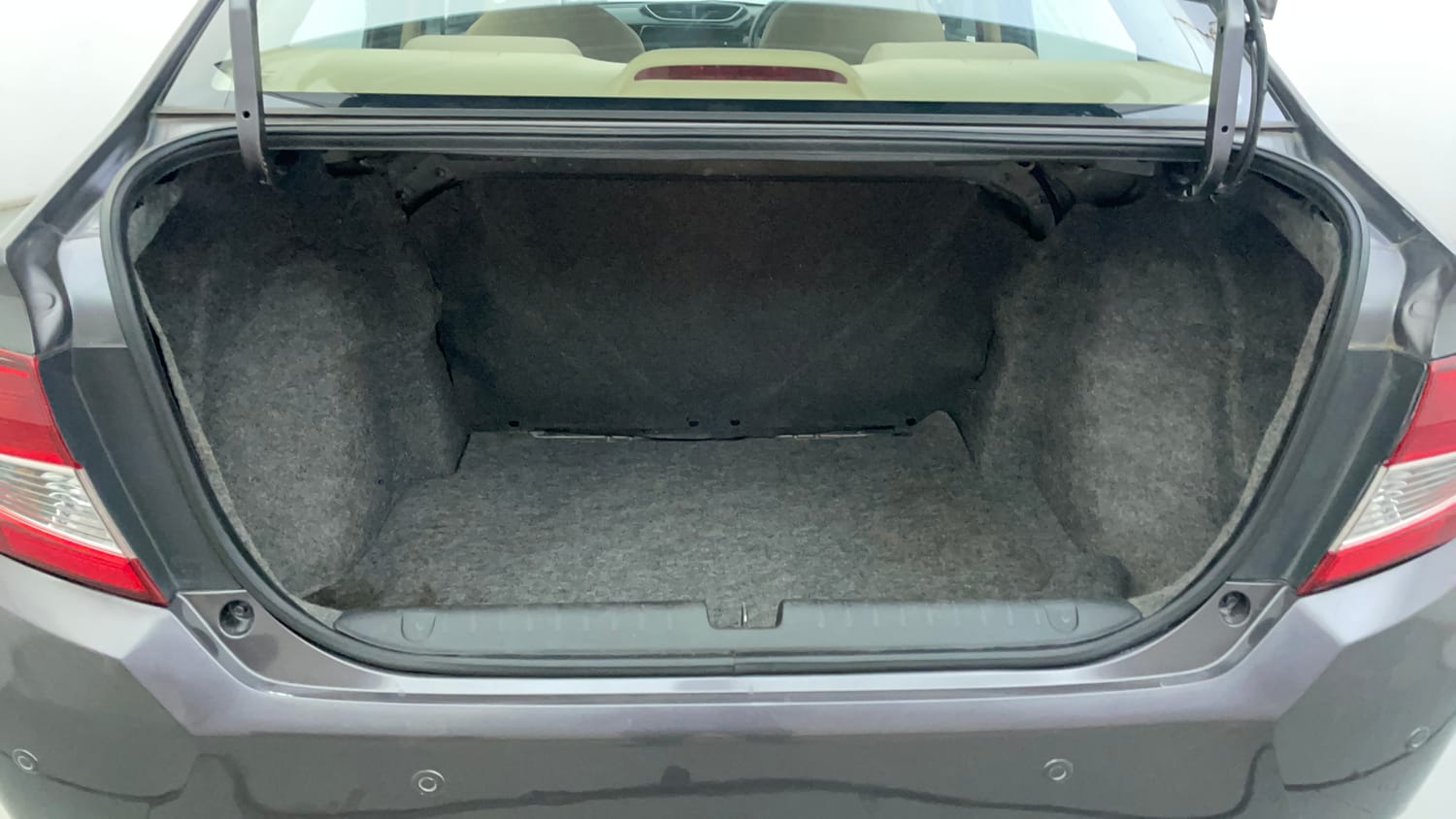 Used 2019 Honda Amaze 1.2 S MT Petrol Petrol Manual interior DICKY INSIDE VIEW
