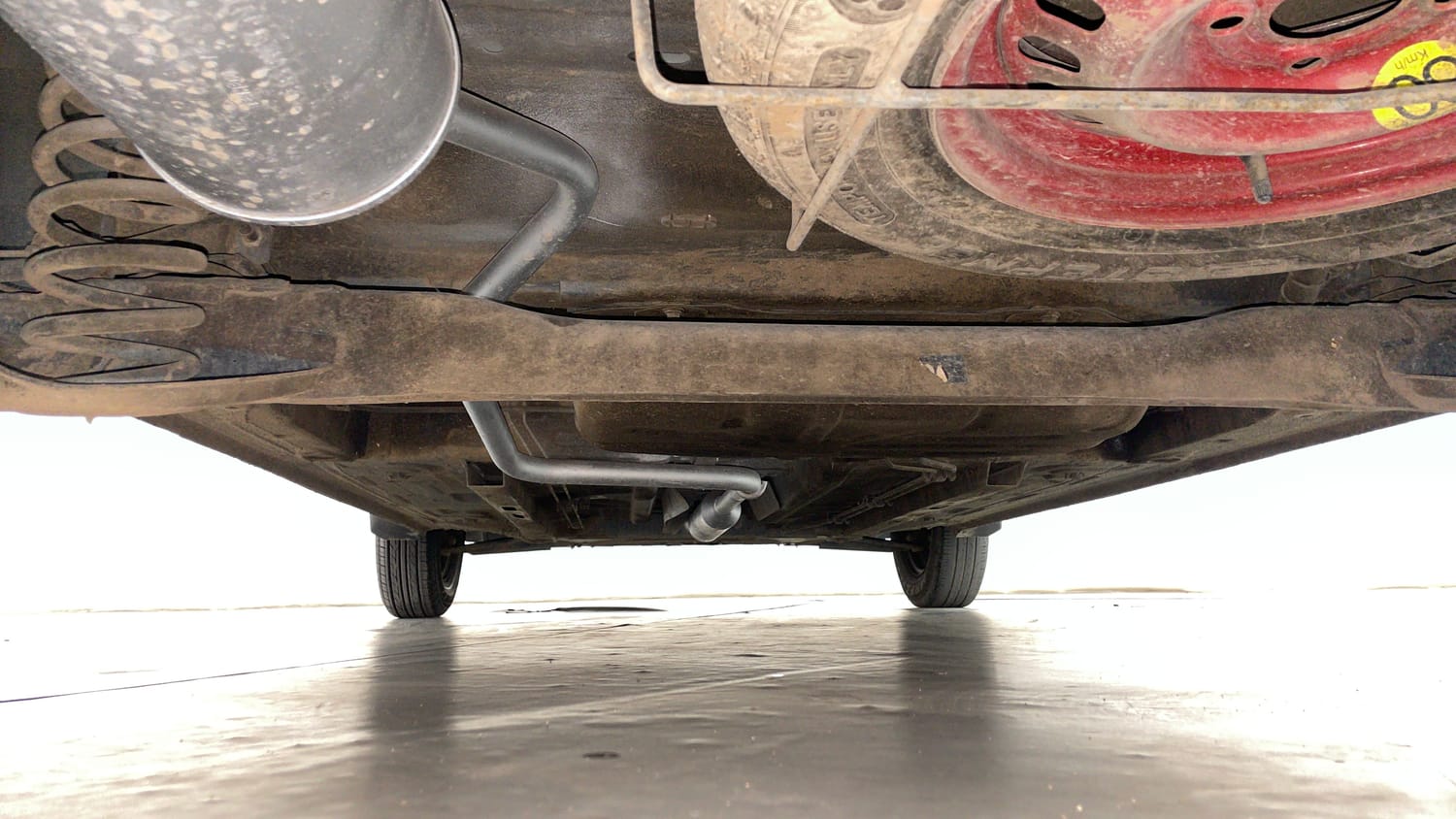 Used 2020 Renault Triber RXT Petrol Manual extra REAR UNDERBODY VIEW (TAKEN FROM REAR)