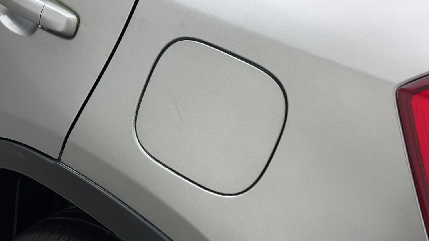 Used 2021 maruti-suzuki Vitara Brezza LXi Petrol Manual dents MINOR SCRATCH