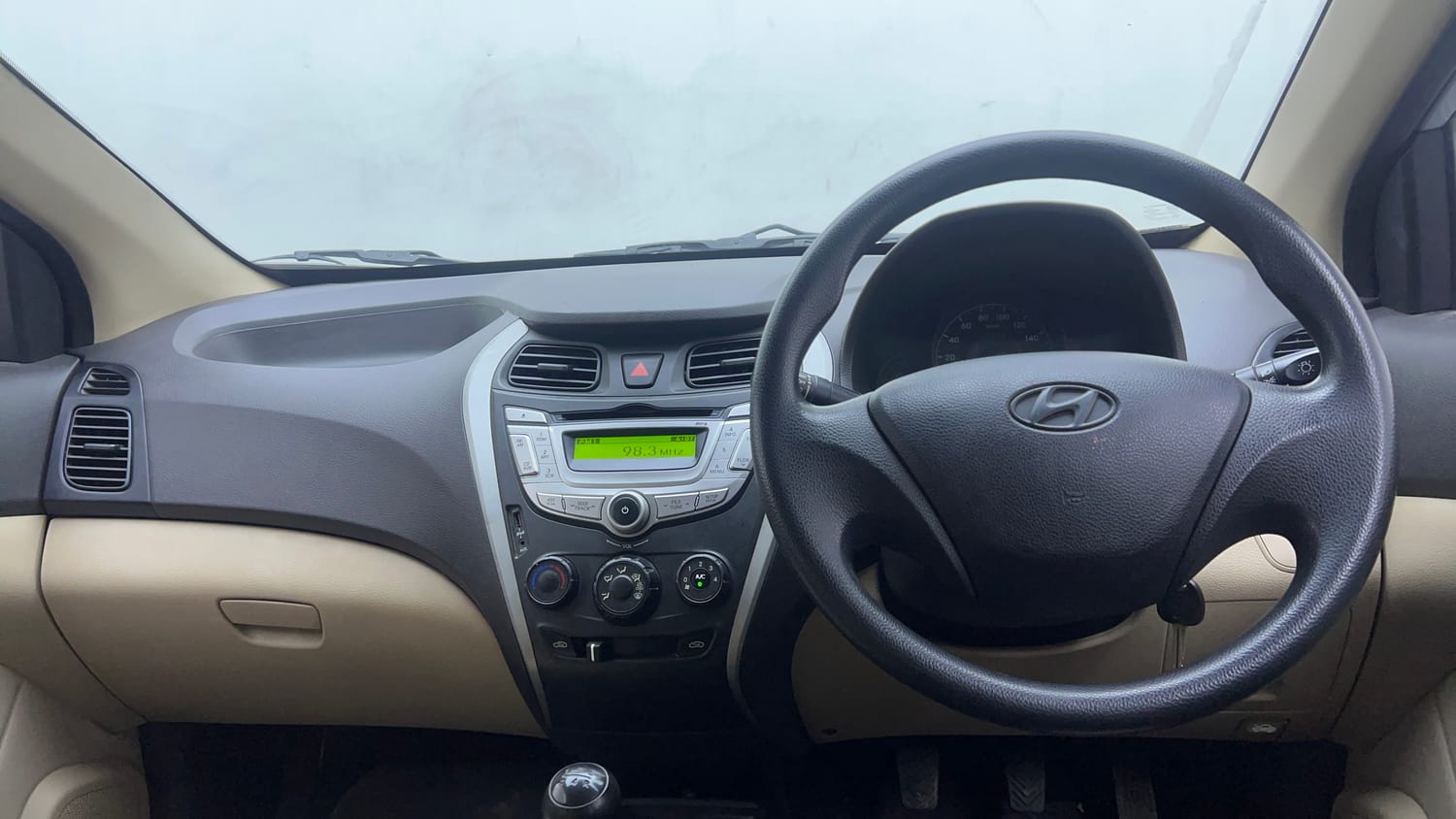 Used 2015 Hyundai Eon D-Lite + Petrol Manual interior DASHBOARD VIEW