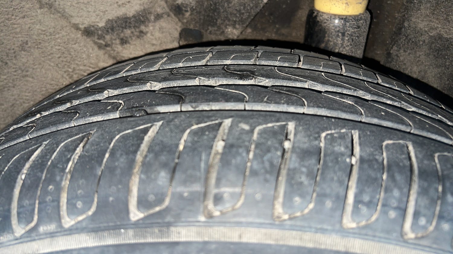 Used 2018 BMW X1 sDrive20d Expedition Diesel Automatic tyres LEFT REAR TYRE TREAD VIEW