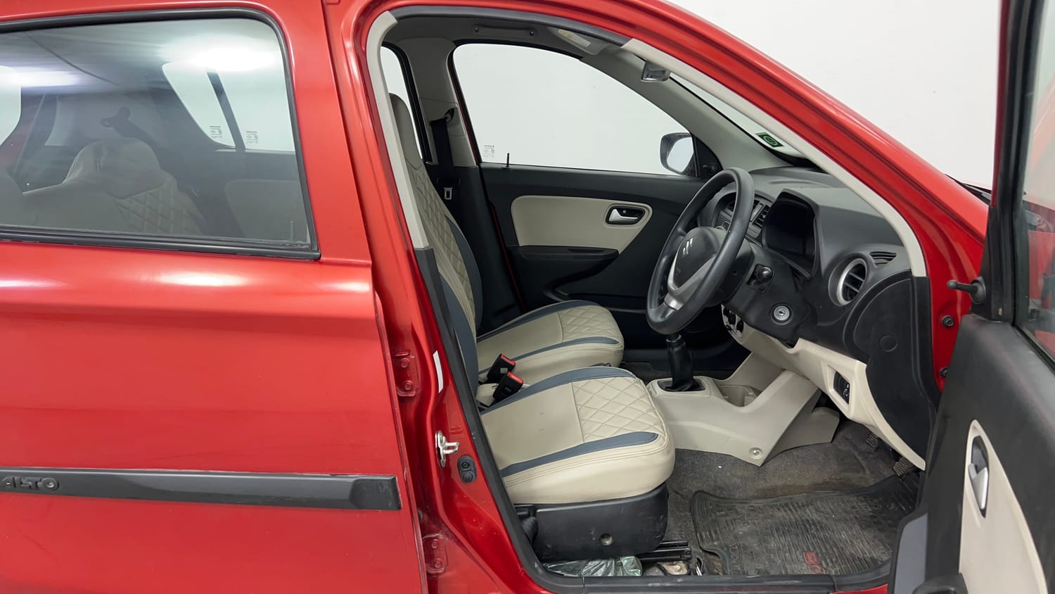 Used 2019 Maruti Suzuki Alto 800 VXi Petrol Manual interior RIGHT SIDE FRONT DOOR CABIN VIEW
