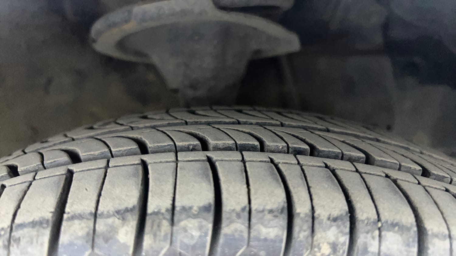 Used 2015 Hyundai Eon D-Lite + Petrol Manual tyres RIGHT FRONT TYRE TREAD VIEW