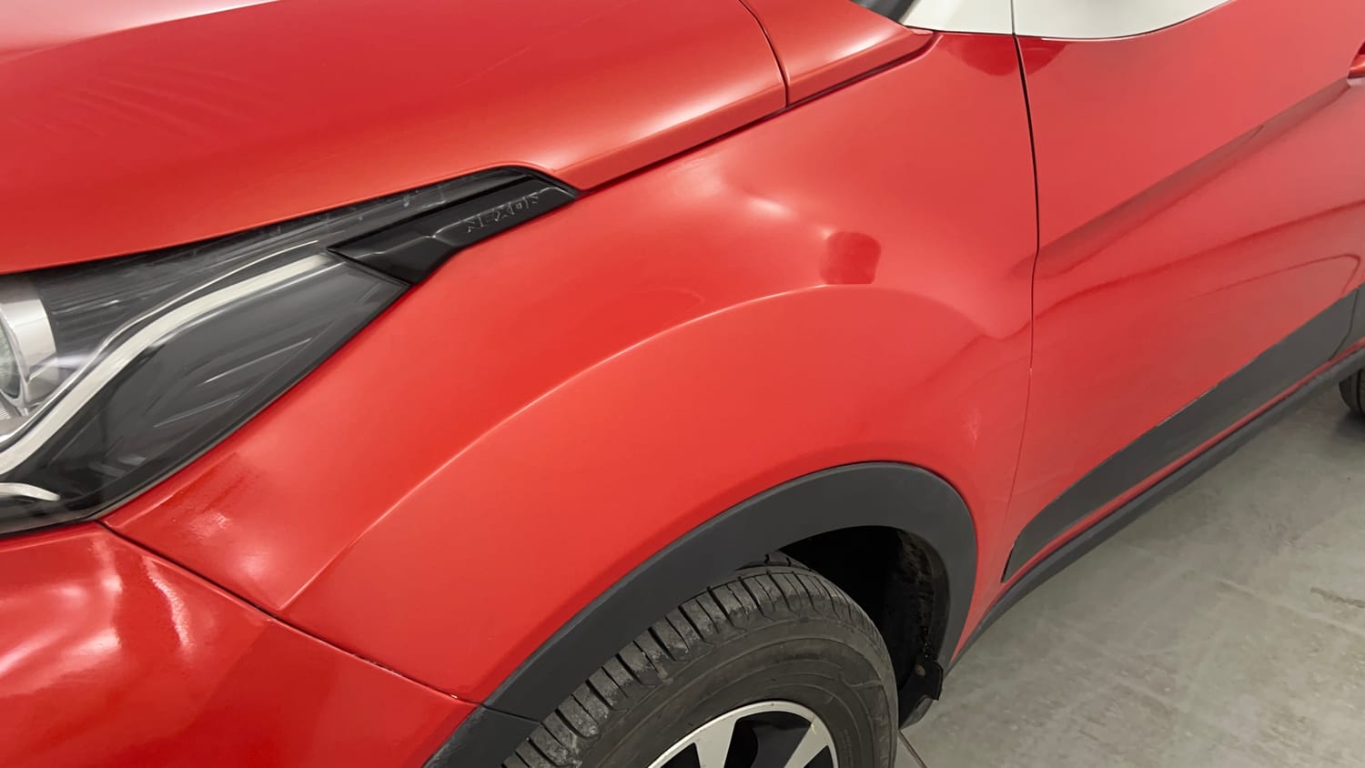 Used 2020 Tata Nexon XZA Plus (O) Dual Tone Petrol Automatic dents MINOR SCRATCH