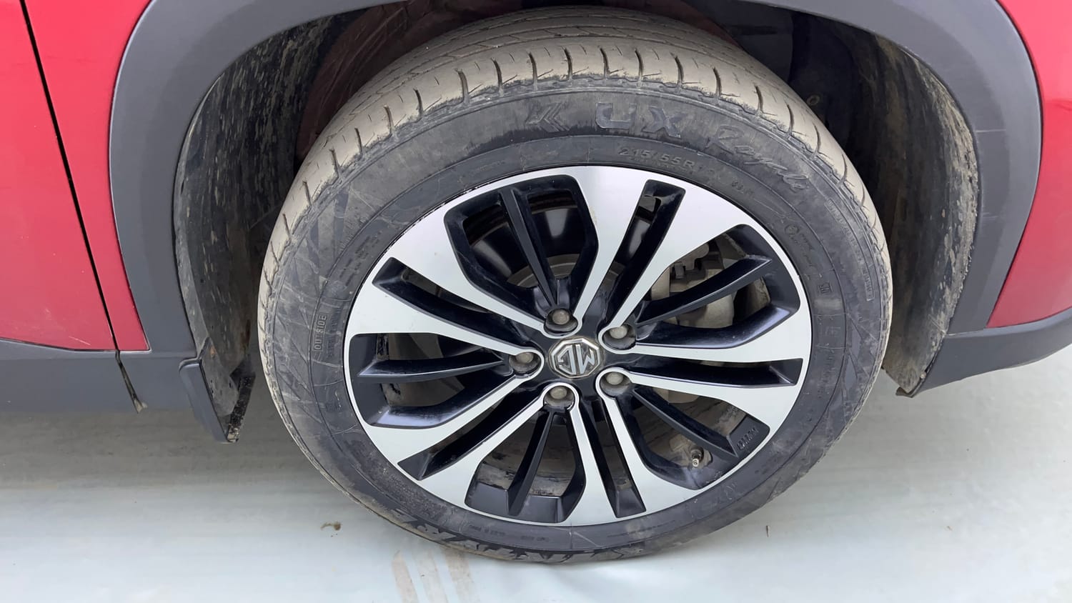 Used 2021 MG Motors Hector Sharp 1.5 Petrol Turbo DCT Petrol Automatic tyres RIGHT FRONT TYRE RIM VIEW