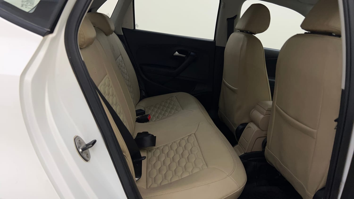 Used 2015 Volkswagen Polo Comfortline 1.2L (P) Petrol Manual interior RIGHT SIDE REAR DOOR CABIN VIEW