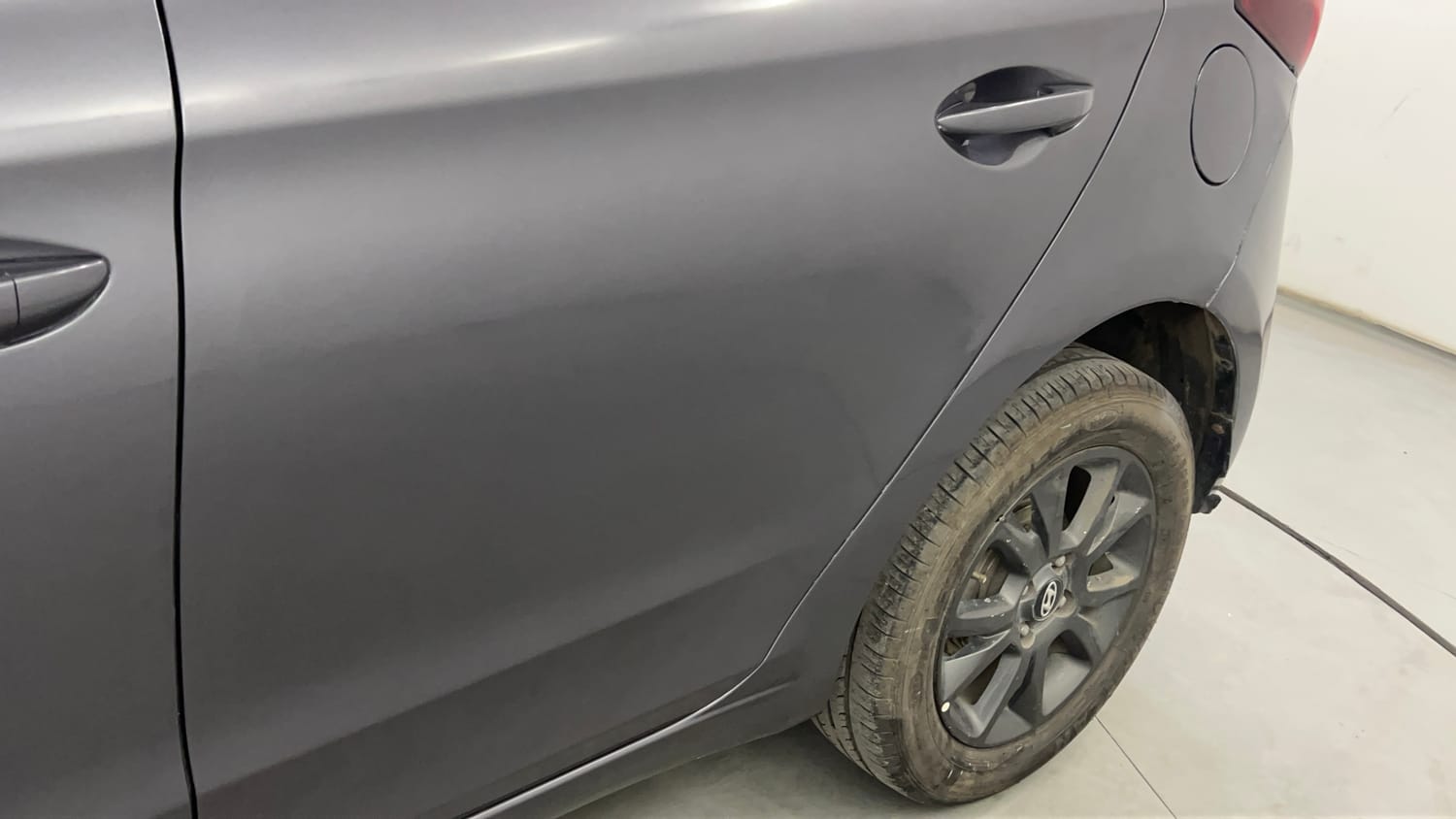 Used 2019 Hyundai Elite i20 Sportz Plus 1.2 Petrol Manual dents MINOR SCRATCH