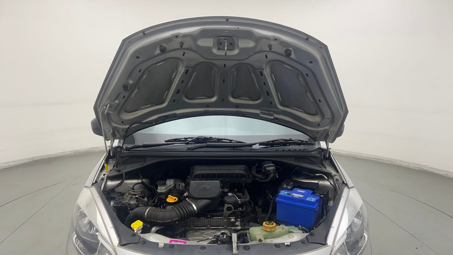 Used 2019 Tata Tiago Revotron XE Petrol Manual engine ENGINE & BONNET OPEN FRONT VIEW