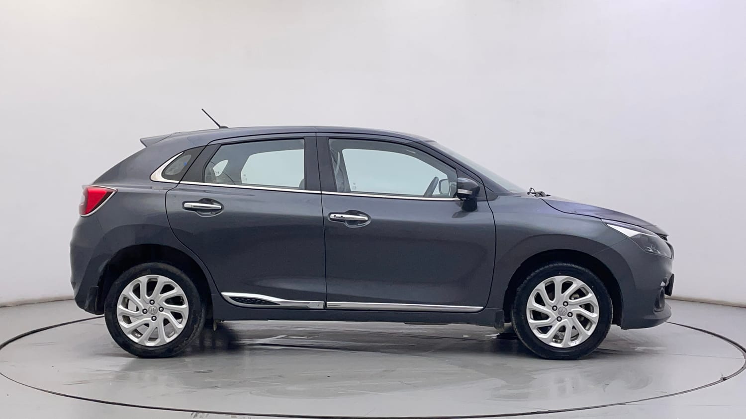 Used 2023 Maruti Suzuki Baleno Zeta MT CNG Cng Manual exterior RIGHT SIDE VIEW