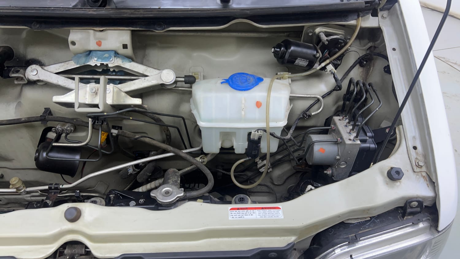 Used 2019 Maruti Suzuki Eeco 5 STR WITH A/C+HTR Petrol Manual engine ENGINE LEFT SIDE VIEW