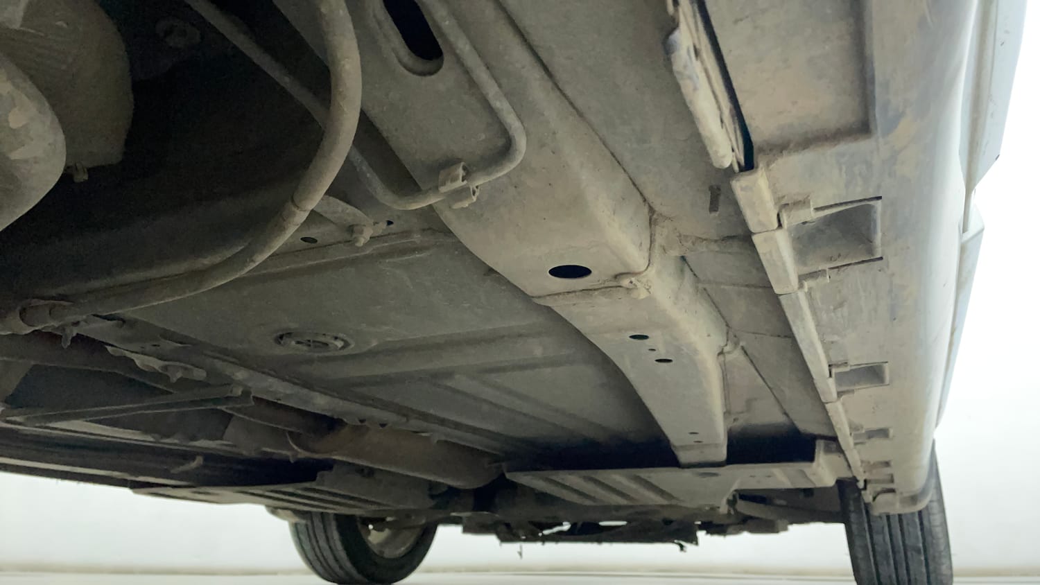 Used 2023 Maruti Suzuki Baleno Zeta MT CNG Cng Manual extra REAR RIGHT UNDERBODY VIEW