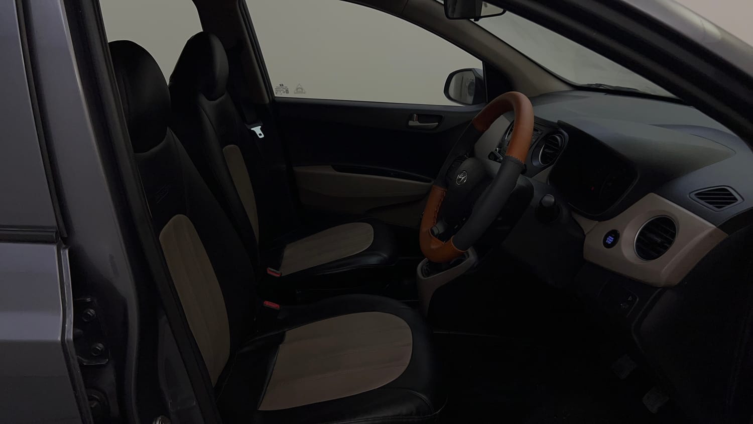 Used 2014 Hyundai Grand i10 Asta 1.2 Kappa VTVT Petrol Manual interior RIGHT SIDE FRONT DOOR CABIN VIEW