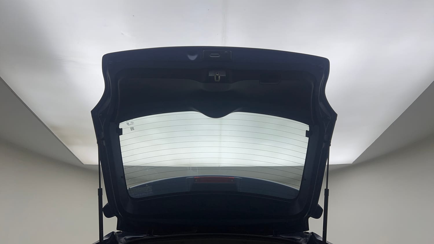 Used 2021 Maruti Suzuki Baleno Alpha Petrol Manual interior DICKY DOOR OPEN VIEW