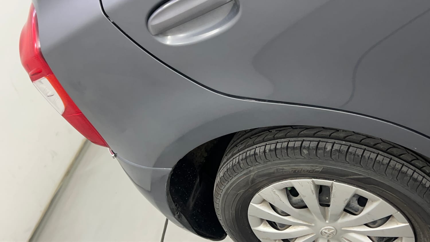 Used 2013 Toyota Etios Liva G Petrol Manual dents MINOR DENT