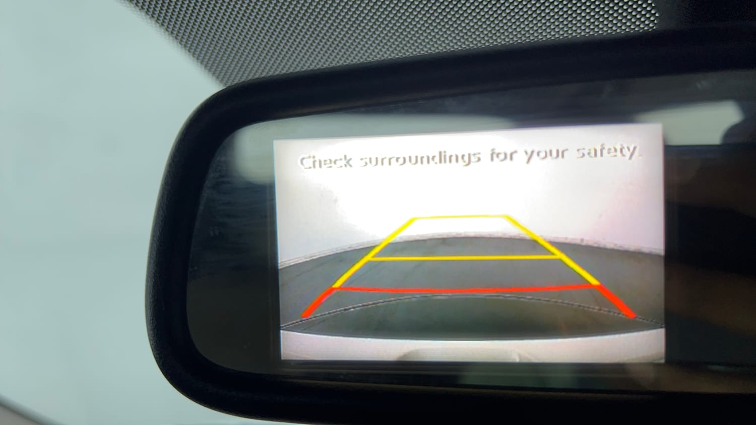 Used 2015 Hyundai Elite i20 Sportz 1.2 Petrol Manual top_features Rear camera
