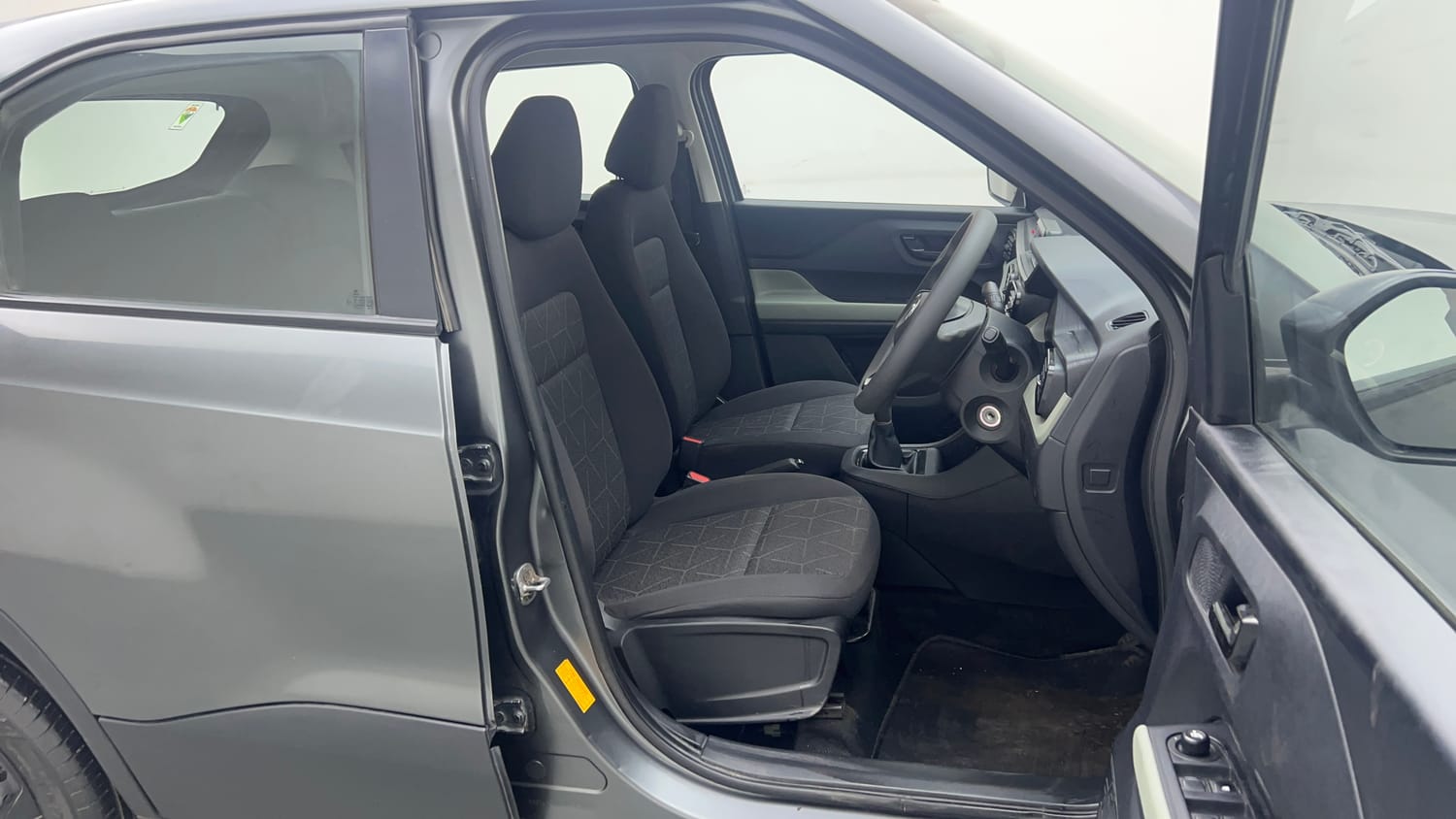 Used 2022 Tata Punch Adventure MT Petrol Manual interior RIGHT SIDE FRONT DOOR CABIN VIEW