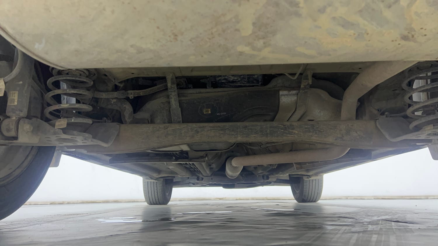 Used 2020 kia Seltos GTX Plus DCT 1.4 Petrol Automatic extra REAR UNDERBODY VIEW (TAKEN FROM REAR)