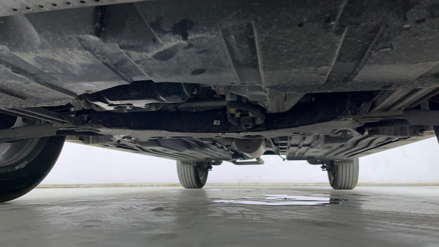 Used 2025 Maruti Suzuki Victoris ZXI+ THS 2W Hybrid Automatic extra FRONT LEFT UNDERBODY VIEW