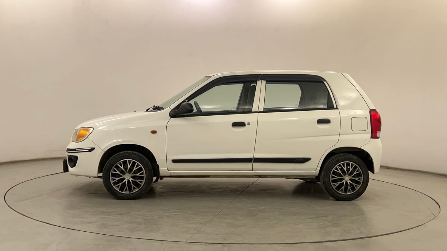 Used 2014 Maruti Suzuki Alto K10 VXi Petrol Manual exterior LEFT SIDE VIEW