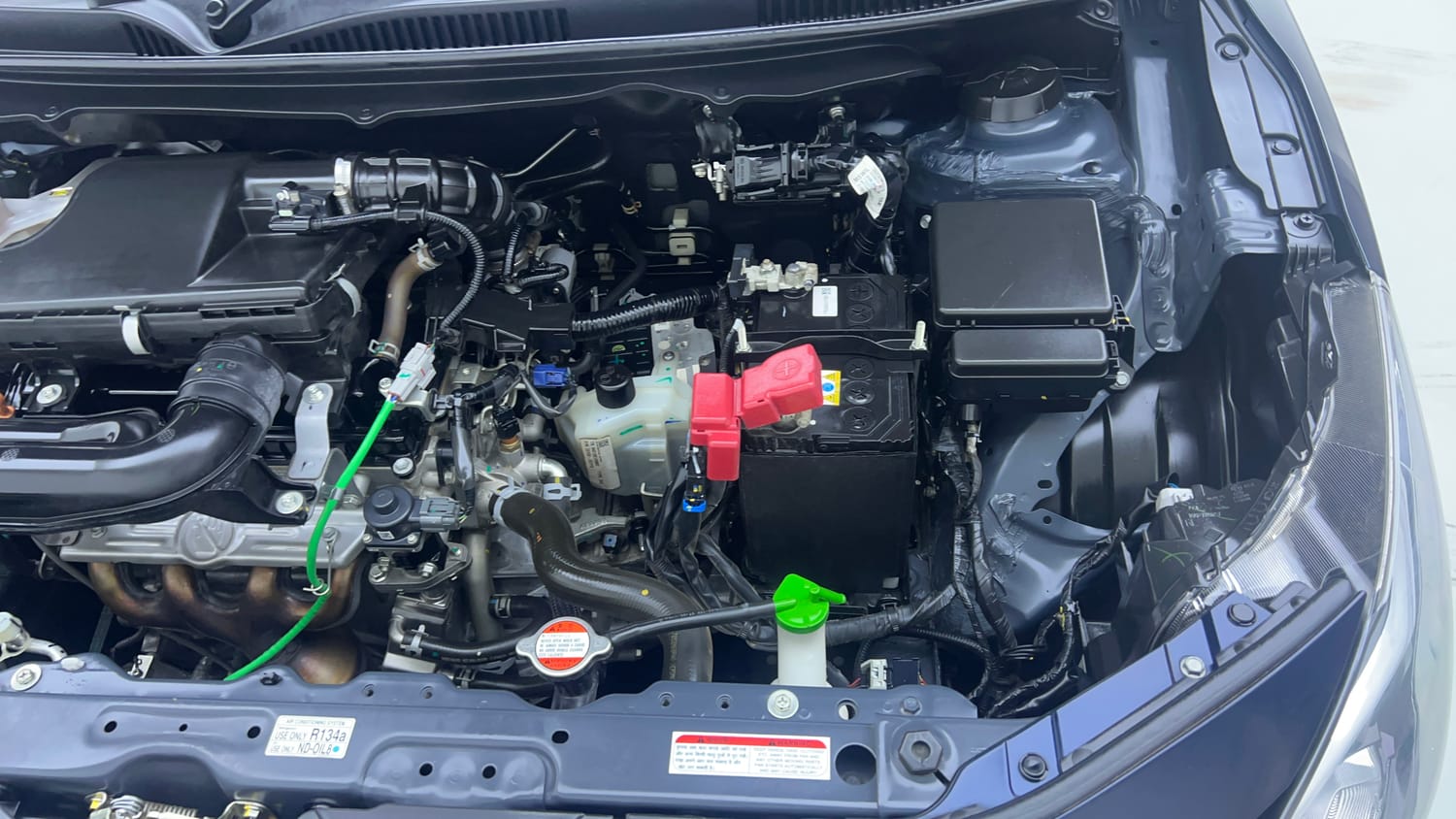 Used 2024 Maruti Suzuki Baleno Zeta AGS Petrol Automatic engine ENGINE LEFT SIDE VIEW