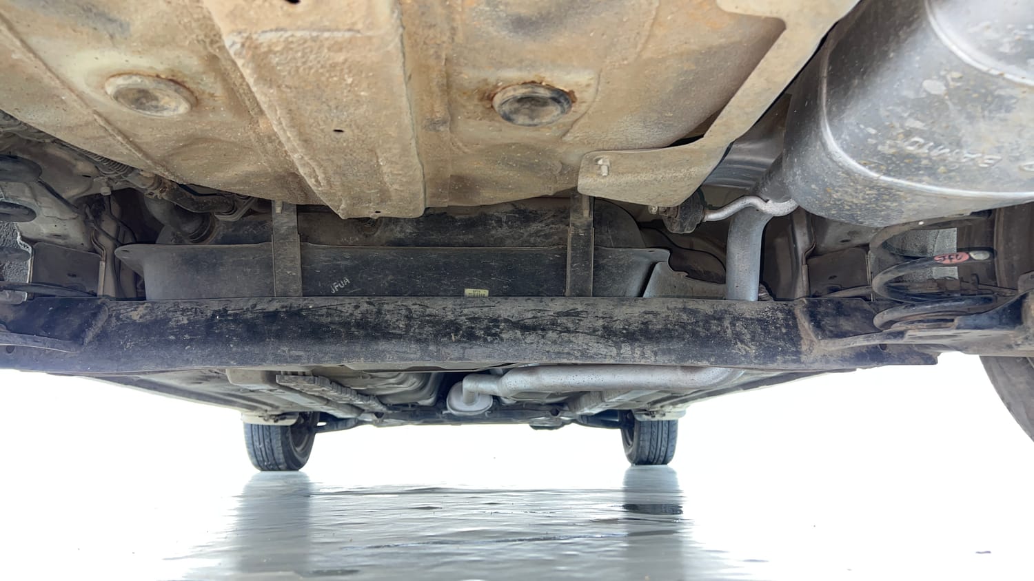 Used 2014 Hyundai Xcent S 1.2 Petrol Manual extra REAR UNDERBODY VIEW (TAKEN FROM REAR)