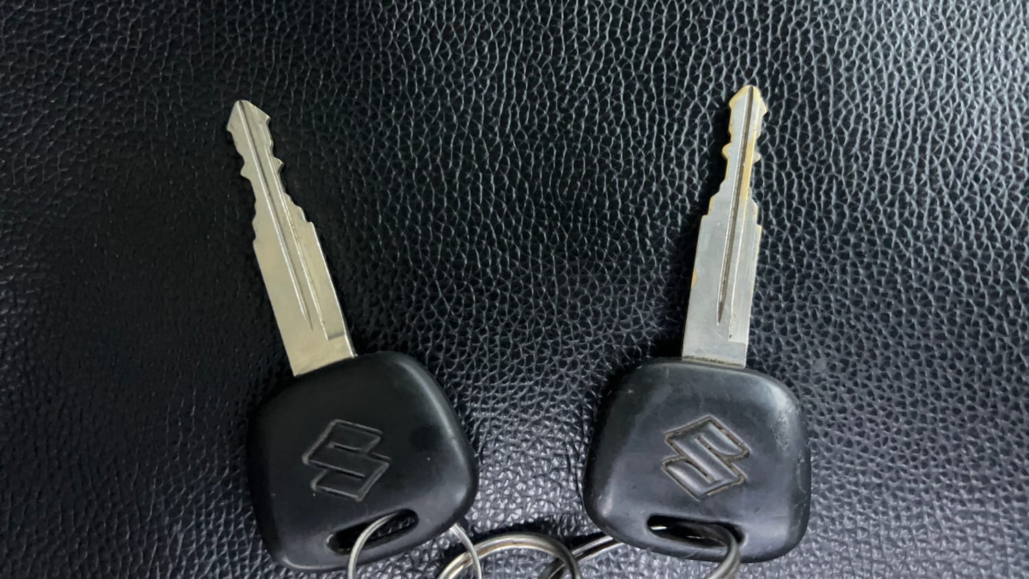 Used 2019 Maruti Suzuki Eeco 5 STR WITH A/C+HTR Petrol Manual extra CAR KEY VIEW