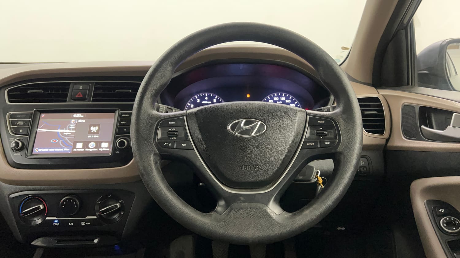 Used 2019 Hyundai Elite i20 Sportz Plus 1.2 Petrol Manual interior STEERING VIEW