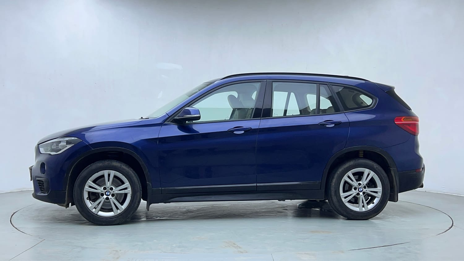 Used 2018 BMW X1 sDrive20d Expedition Diesel Automatic exterior LEFT SIDE VIEW