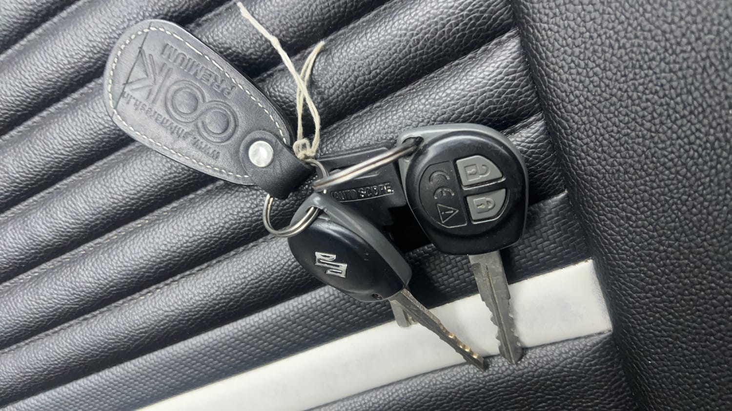 Used 2021 Maruti Suzuki Baleno Delta Petrol Manual extra CAR KEY VIEW