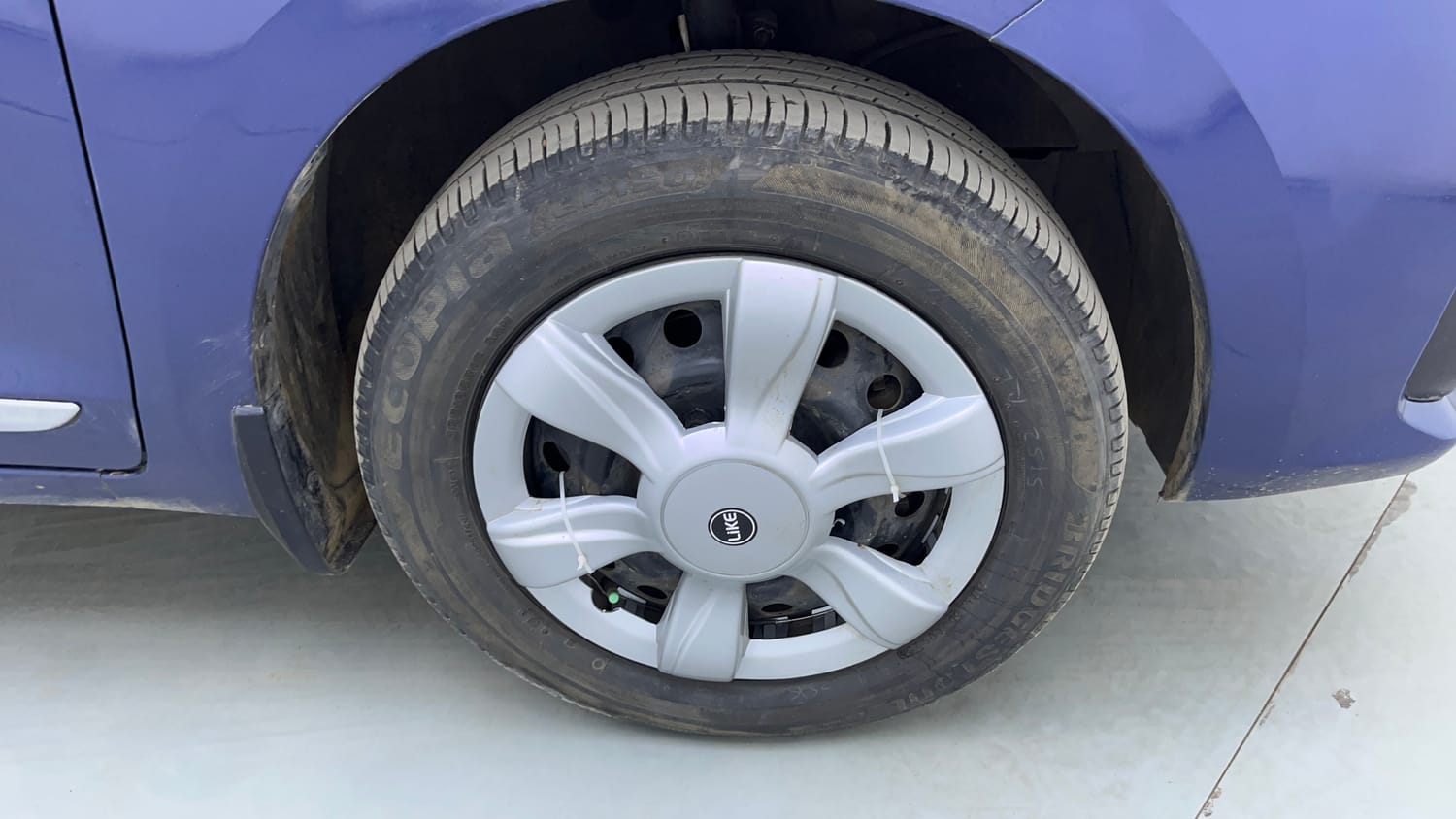 Used 2019 Maruti Suzuki Ertiga VDI SHVS Diesel Manual tyres RIGHT FRONT TYRE RIM VIEW